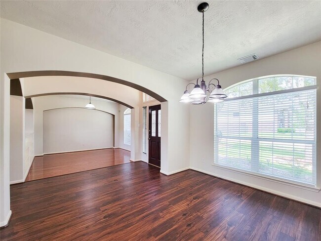 Building Photo - 2326 Summer Wind Dr