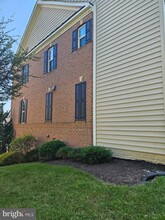 Building Photo - 922 Magnolia Blossom Ct