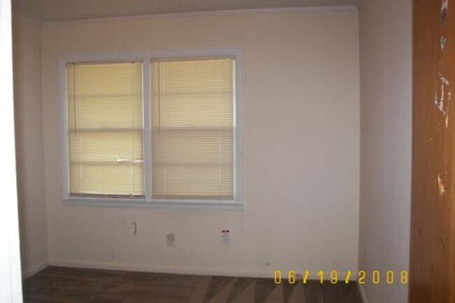 Foto del edificio - 3 bedroom 2 bath home