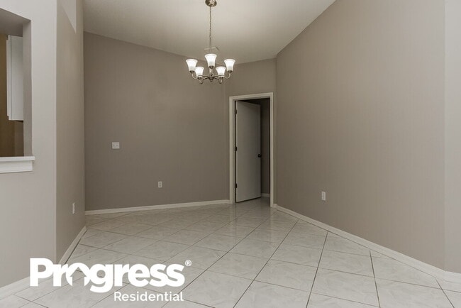 Building Photo - 3103 Pine Top Dr