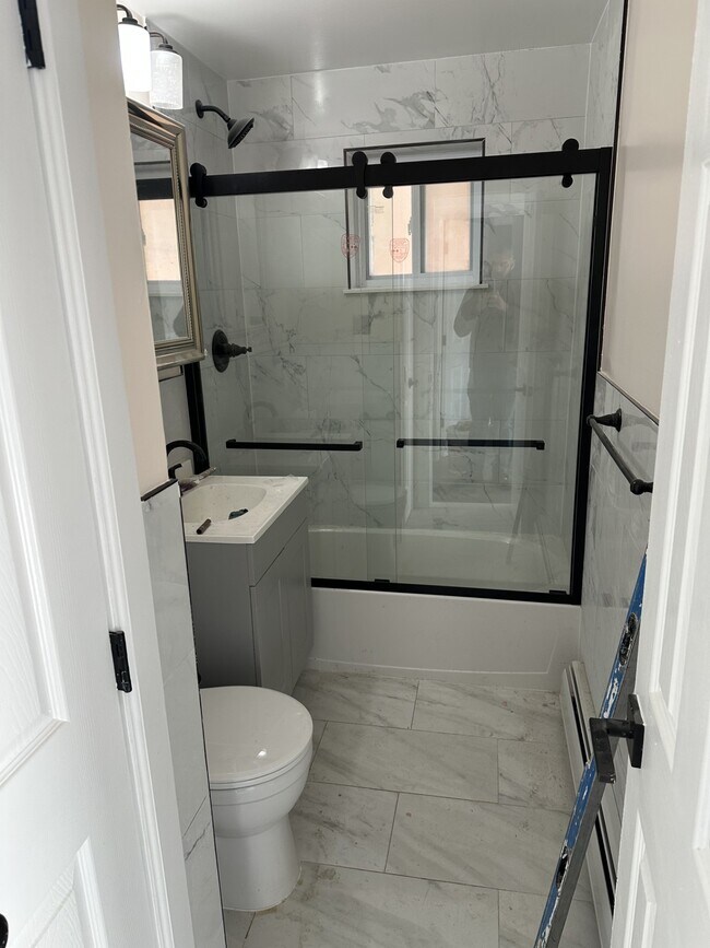 Foto del edificio - Mansard Gardens Bayonne