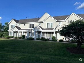 Building Photo - 39715 Warren Ln
