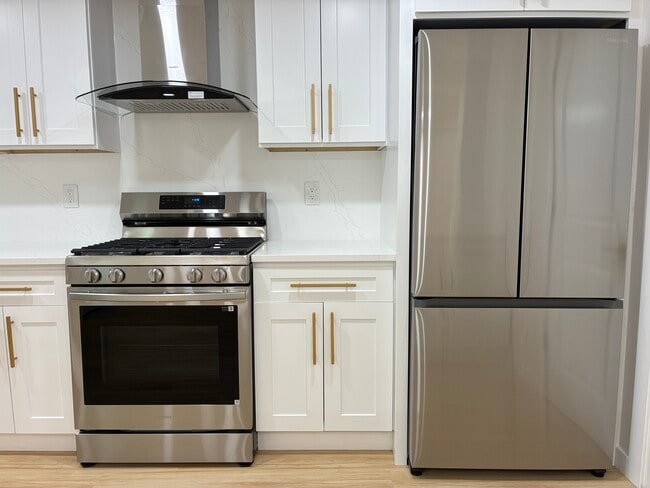 Kitchen - 716 11TH St