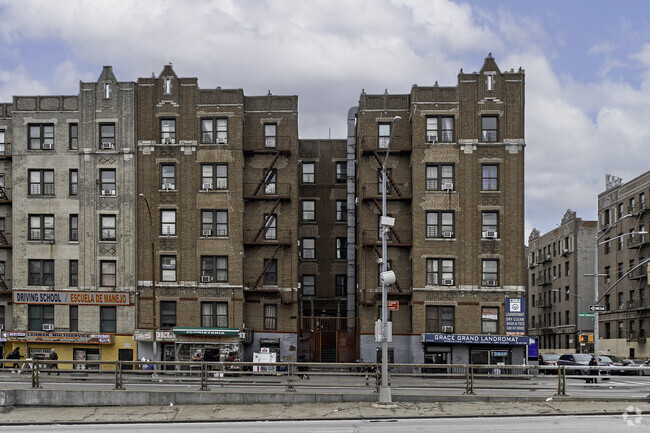 Building Photo - 2565 Grand Concourse