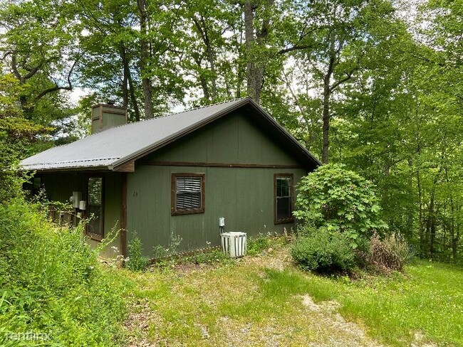 Building Photo - 2 br, 1 bath House - 13 Wood Robin Ln