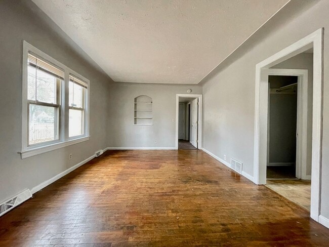 Building Photo - Two Bedroom Home in Muskegon
