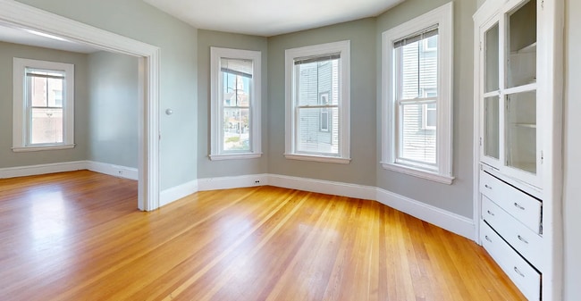 Foto del edificio - 106 Highland Ave