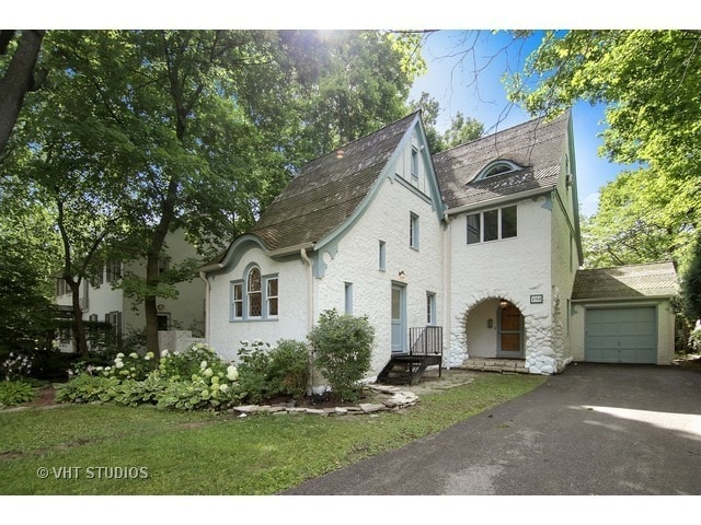 Primary Photo - 192 Park Ave
