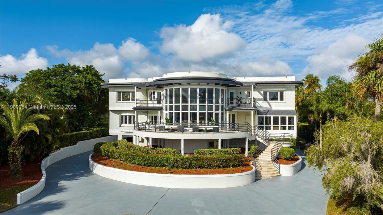 Foto principal - 2827 S Indian River Dr