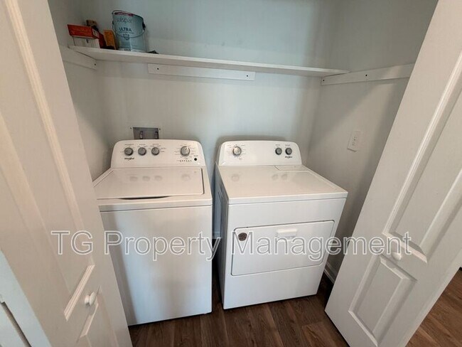 Building Photo - 9257 Stony Brk Rd