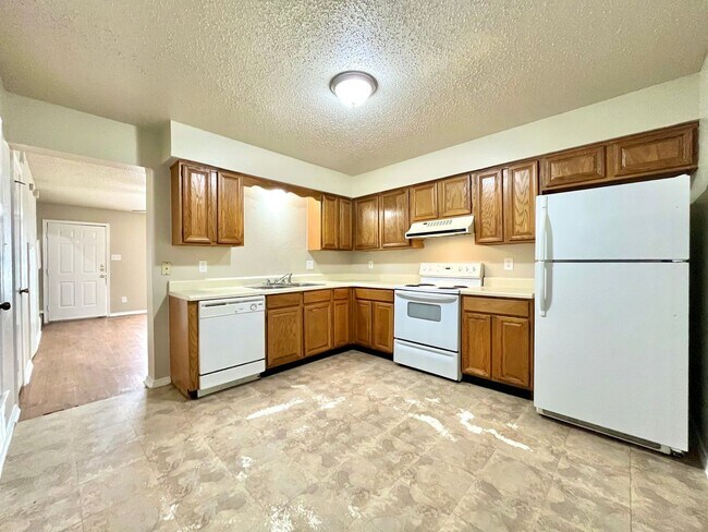 Foto del edificio - 3051 Olympia Dr