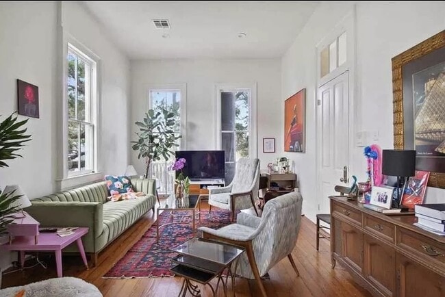 Building Photo - 1545 6th St