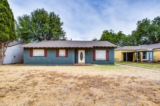 Building Photo - 3319 25th St