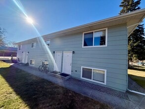 Building Photo - 1837 S 8th St W