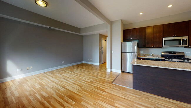 Building Photo - 236 E 61st St