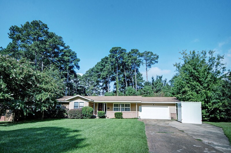5611 Concord Dr, Jackson, MS 39211 House Rental in Jackson, MS