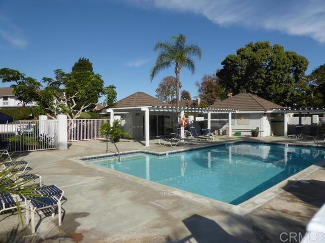 Foto del edificio - 830 Mistletoe Ln