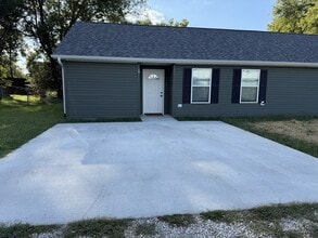 Building Photo - 67 Siltstone Ln