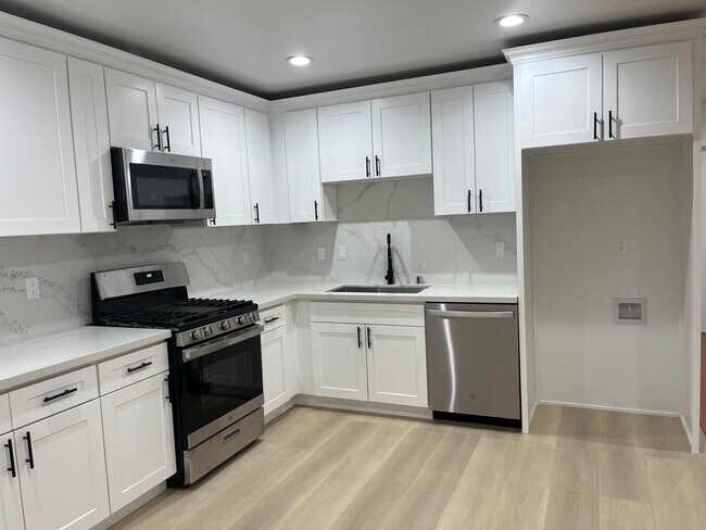 Foto del edificio - 1232 W 6th St