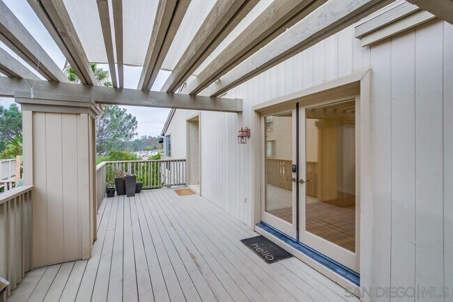 Building Photo - 1440 Camino Lujan