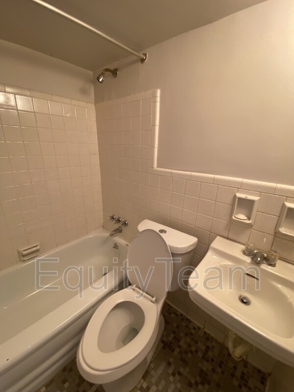 Building Photo - 4126 Sibley Ave
