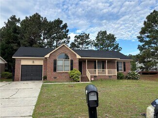 Building Photo - 5319 Thackeray Dr