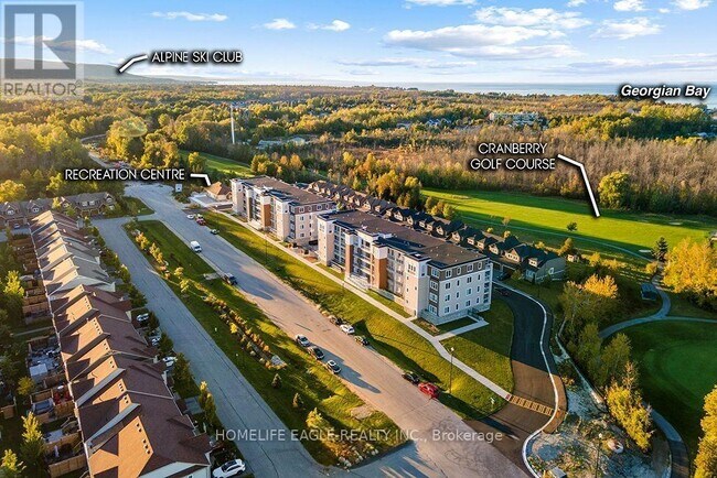 Building Photo - 5 Spooner Cres