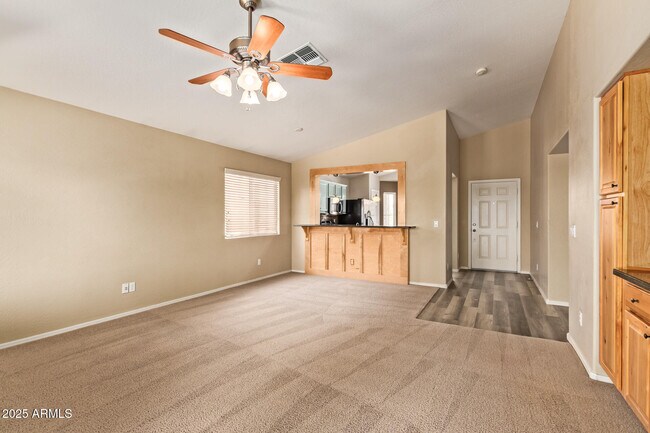 Building Photo - 30445 N Sunray Dr
