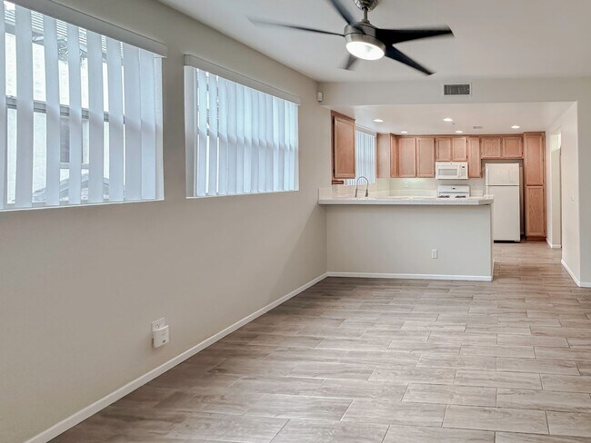 Foto del edificio - 2 BEDROOM 3 BATH HOME IN MER SOLEIL IN THE...
