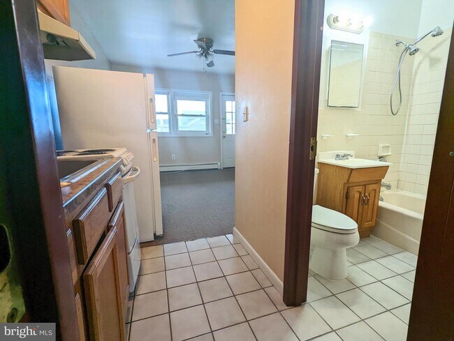 Foto del edificio - 9211 Monmouth Ave