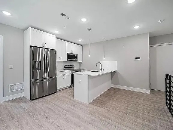 Photo - 649 N 35th St Apartment