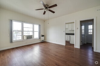 Building Photo - 1059 Normandie Ave