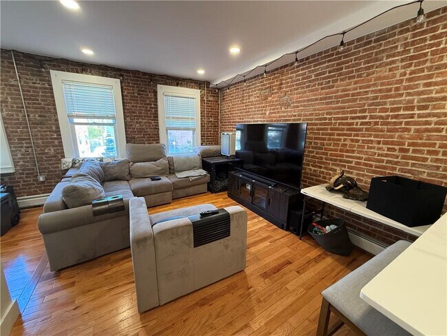 Foto del edificio - 195 Main St