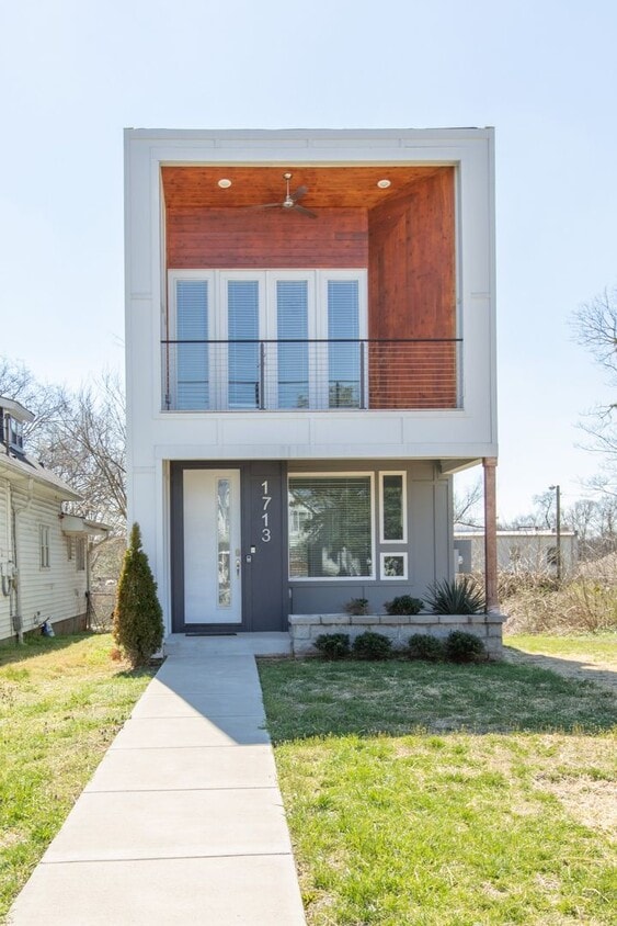 3 Bed 2.5 Bath Single-Family Urban Home - 3 Bed 2.5 Bath Single-Family Urban Home