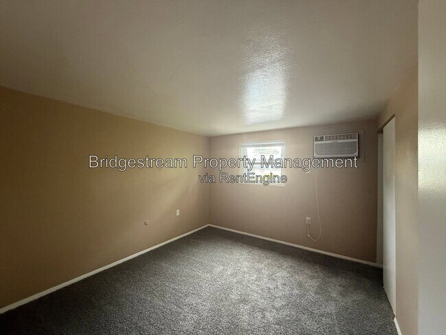 Foto del edificio - 156 Forest St