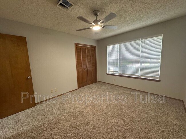 Foto del edificio - 9715 S 92nd E Ave