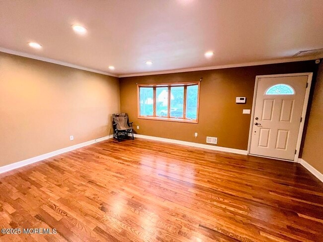 Building Photo - 43 Mercury Cir