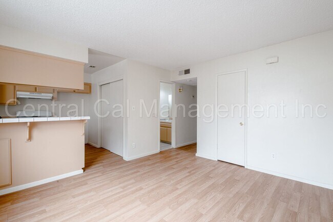 Foto del edificio - 808 Pershing St