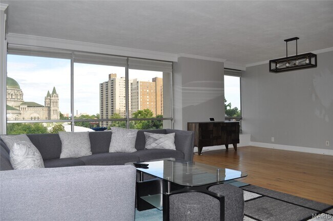 Foto del edificio - 4501 Lindell Blvd