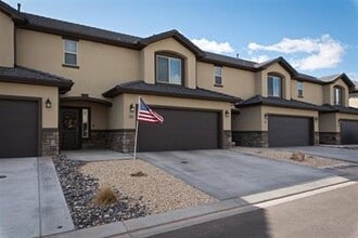 Building Photo - 1001 W Curly Hollow Dr
