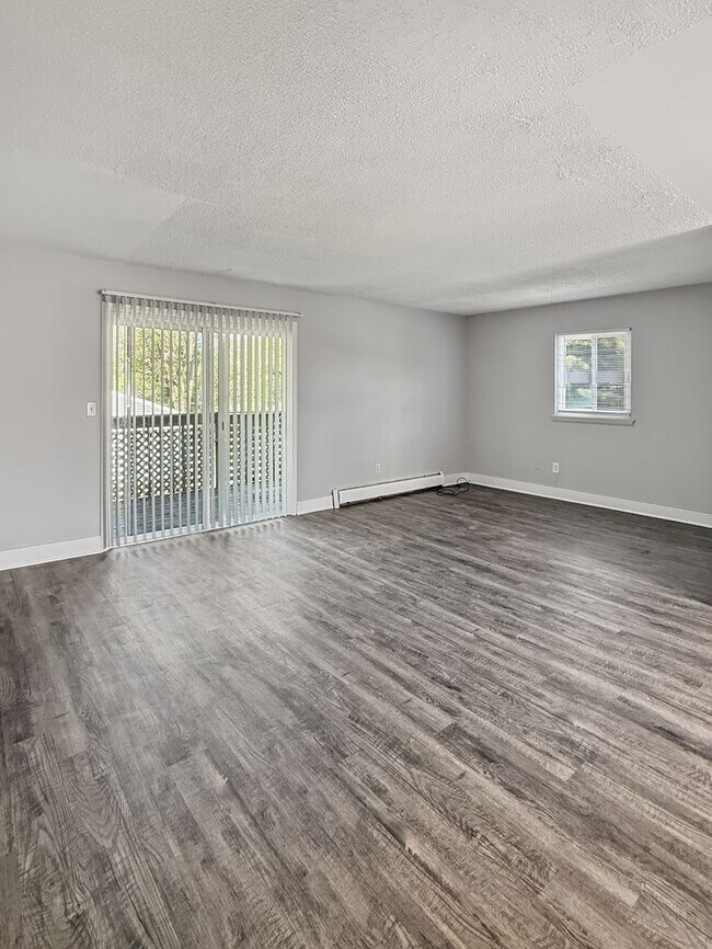 Foto del edificio - 3453 Hubal Ave SW
