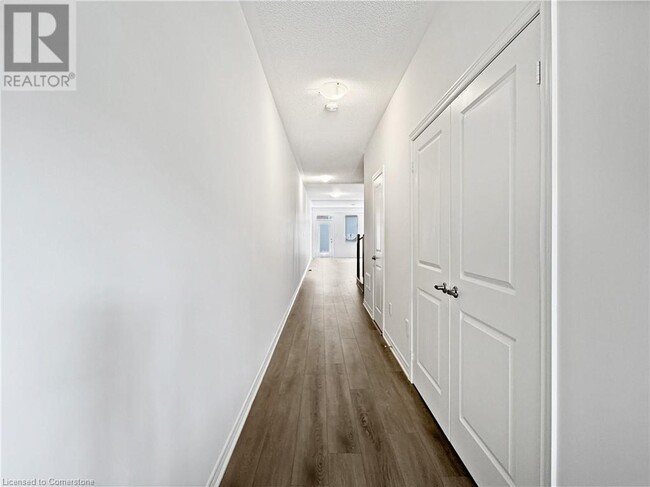 Photo du bâtiment - 82 Gledhill Crescent