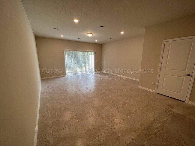 Building Photo - 4517 Sparkling Shell Ave