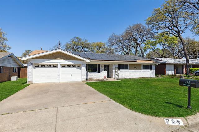 Building Photo - 724 Edgehill Dr