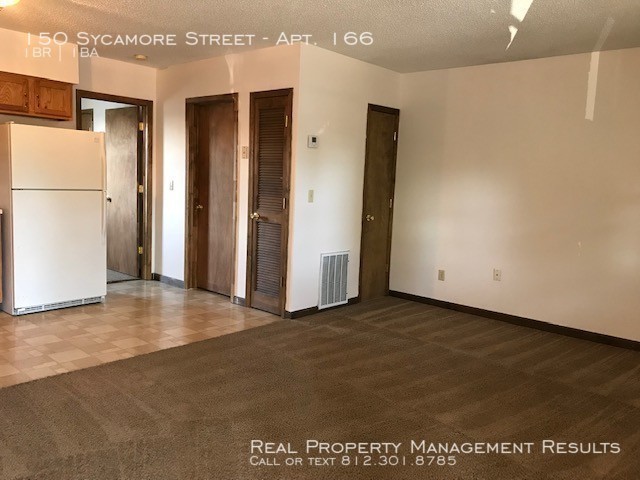 Building Photo - 150 Sycamore St