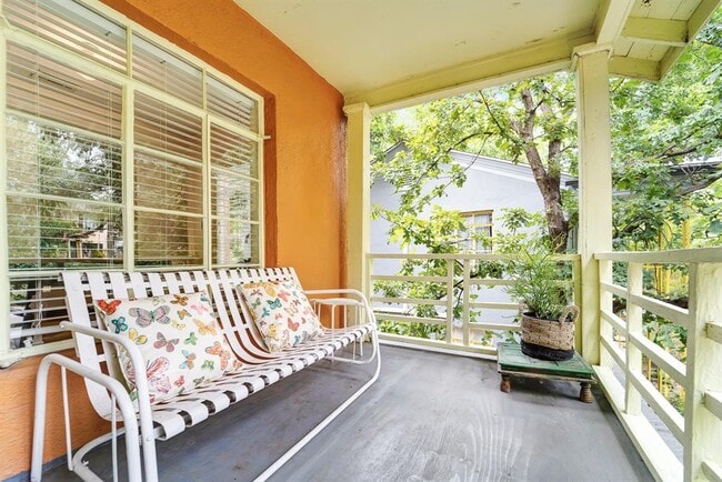 Foto del edificio - 1401 Ashwood Rd