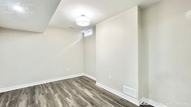 Building Photo - 16 Hawtrey Rd