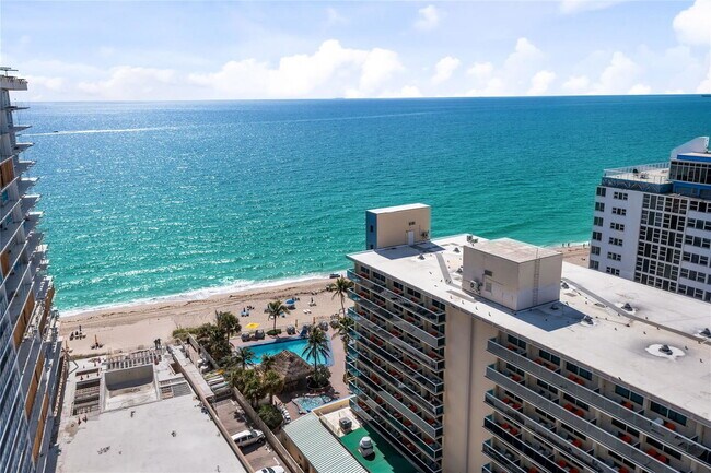 Foto del edificio - 4100 Galt Ocean Dr
