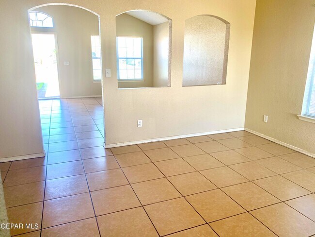 Foto del edificio - 7504 Howard St