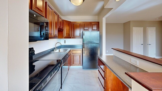 Building Photo - 1600 East